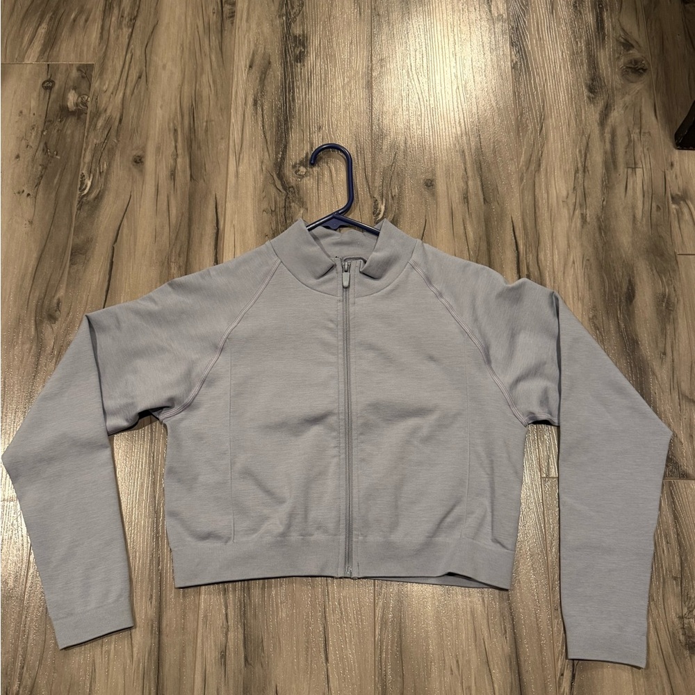 Alphalete Light Gray Cropped Zip-Up Jacket